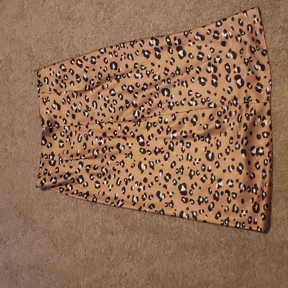 Silk cheetah print skirt